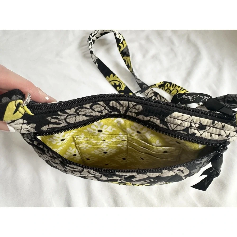 VERA BRADLEY Crossbody Bag Purse LIZZY BAROQUE PATTERN BLACK‎ YELLOW GRAY